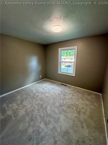 807 Dutch Hollow Road, Dunbar, WV 25064