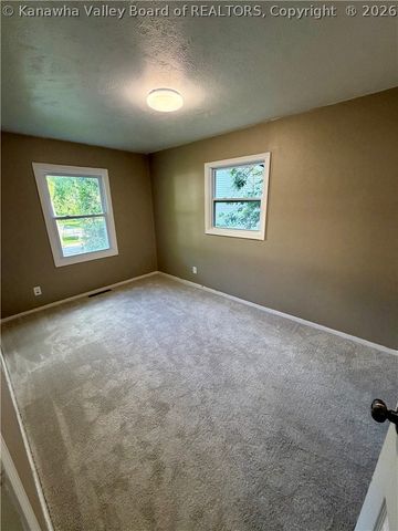 807 Dutch Hollow Road, Dunbar, WV 25064