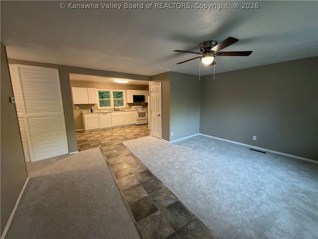 807 Dutch Hollow Road, Dunbar, WV 25064