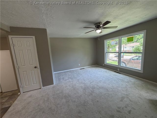 807 Dutch Hollow Road, Dunbar, WV 25064