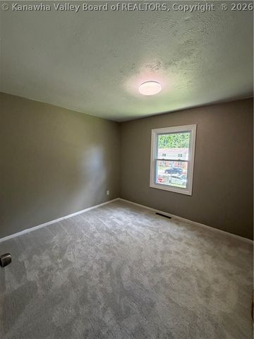 807 Dutch Hollow Road, Dunbar, WV 25064