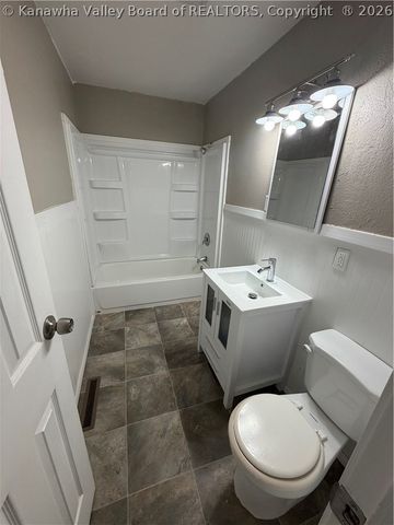 807 Dutch Hollow Road, Dunbar, WV 25064