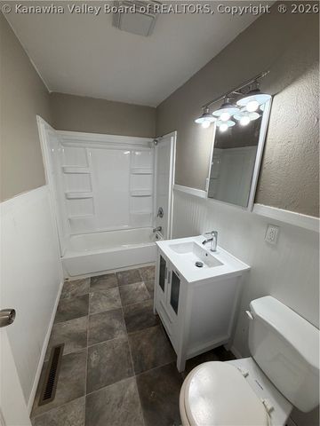 807 Dutch Hollow Road, Dunbar, WV 25064