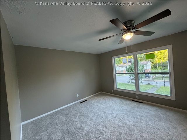 807 Dutch Hollow Road, Dunbar, WV 25064