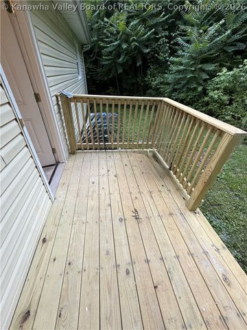 807 Dutch Hollow Road, Dunbar, WV 25064