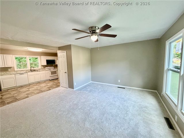 807 Dutch Hollow Road, Dunbar, WV 25064