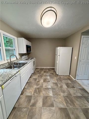 807 Dutch Hollow Road, Dunbar, WV 25064