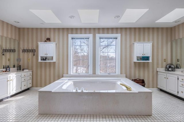 7815 Bennington Drive, West Chester, OH 45241