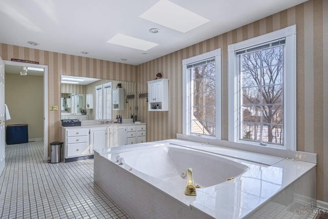 7815 Bennington Drive, West Chester, OH 45241