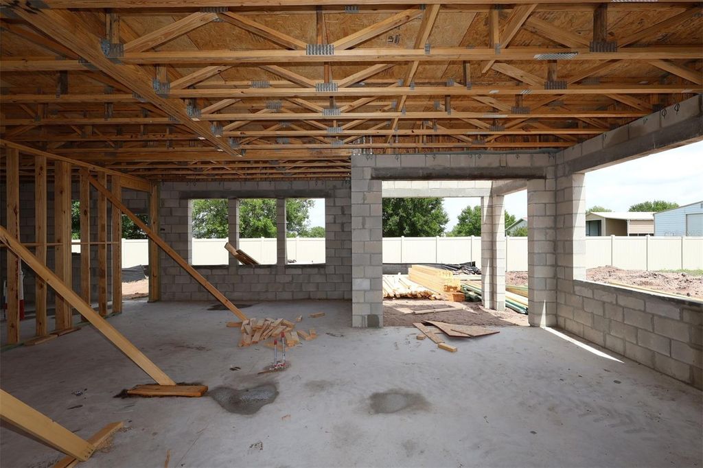 Image 2 of property listing at 6753 YELLOW WARBLER BEND, St Cloud, FL 34773