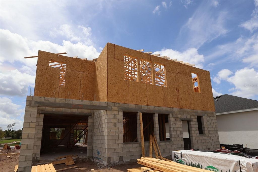 Image 3 of property listing at 6753 YELLOW WARBLER BEND, St Cloud, FL 34773