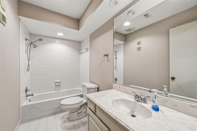 15159 Kimberley Court 38, Houston, TX 77079