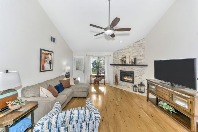 2304 Oakmont Drive, Bedford, TX 76022