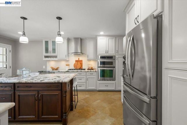 1784 Creek Rd, Livermore, CA 94550