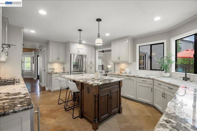 1784 Creek Rd, Livermore, CA 94550