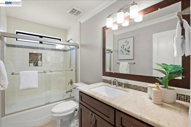 1784 Creek Rd, Livermore, CA 94550