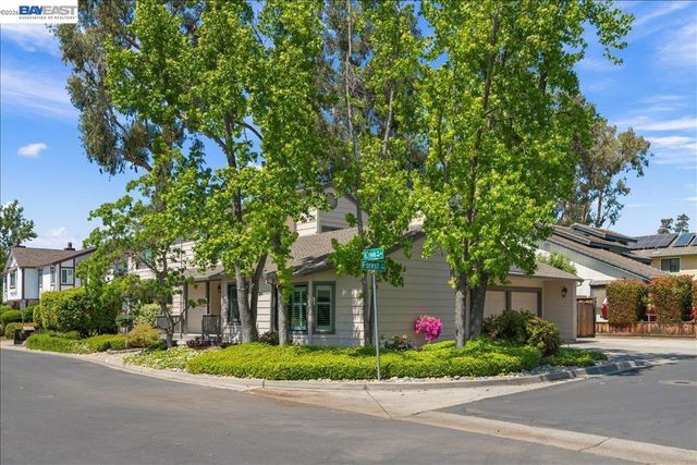 1784 Creek Rd, Livermore, CA 94550