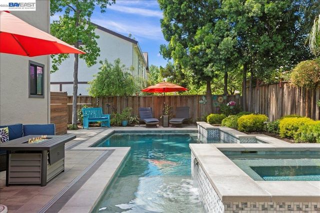 1784 Creek Rd, Livermore, CA 94550