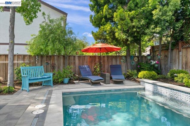 1784 Creek Rd, Livermore, CA 94550