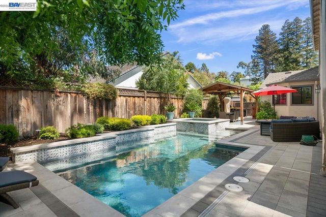 1784 Creek Rd, Livermore, CA 94550