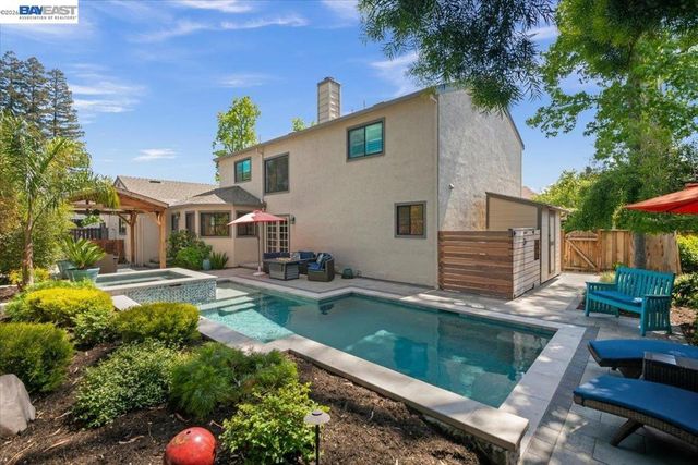 1784 Creek Rd, Livermore, CA 94550