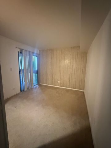 6176 Knoll Lane Court 202, Willowbrook, IL 60527