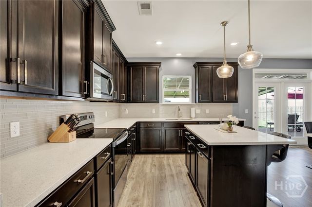 153 Greyfield Circle, Savannah, GA 31407