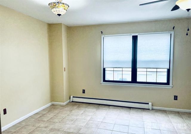 13 Essesx Street, Carteret, NJ 07008