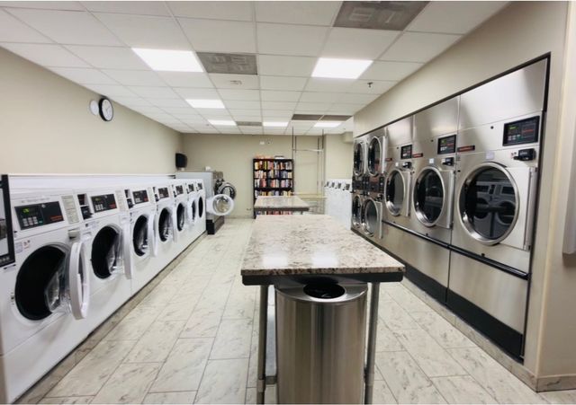 195 N Harbor Drive 3905, Chicago, IL 60601