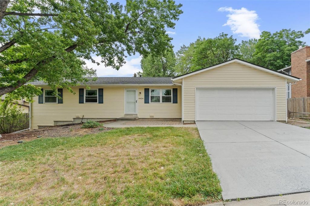 9424 W 75th Way, Arvada, CO 80005
