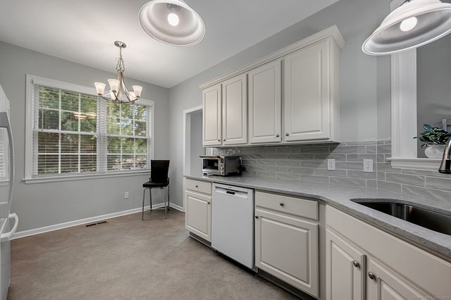 6 Strawberry Lane 6, East Hartford, CT 06118