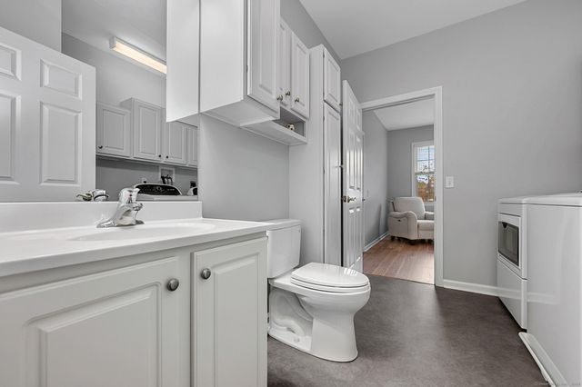 6 Strawberry Lane 6, East Hartford, CT 06118