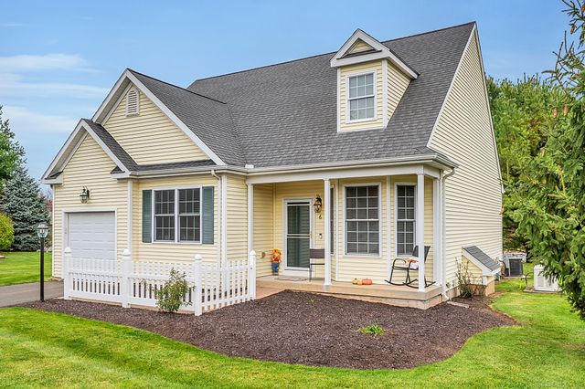 6 Strawberry Lane 6, East Hartford, CT 06118