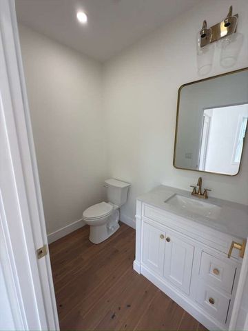 20 Broad St 5, Medway, MA 02053