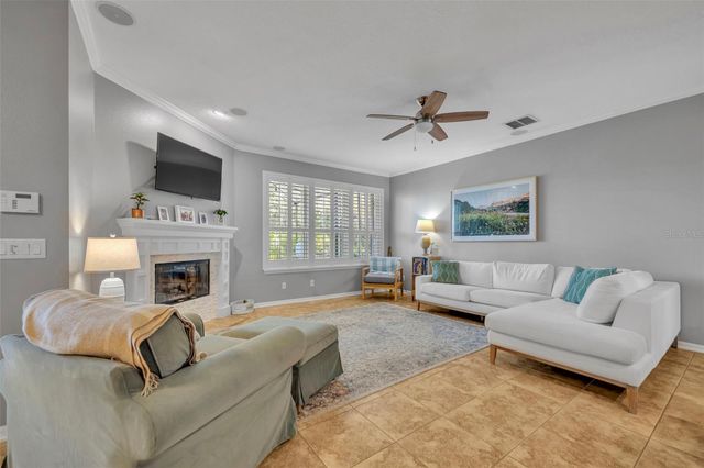 607 E OAKLAND AVENUE, Winter Garden, FL 34787