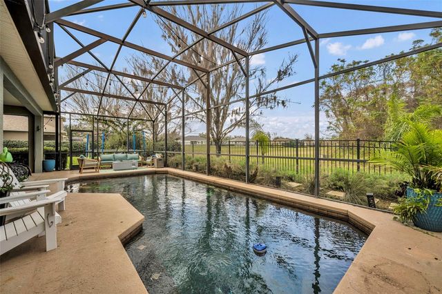 607 E OAKLAND AVENUE, Winter Garden, FL 34787