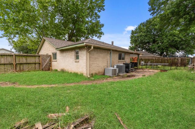 10502 Crescent Moon Drive, Houston, TX 77064