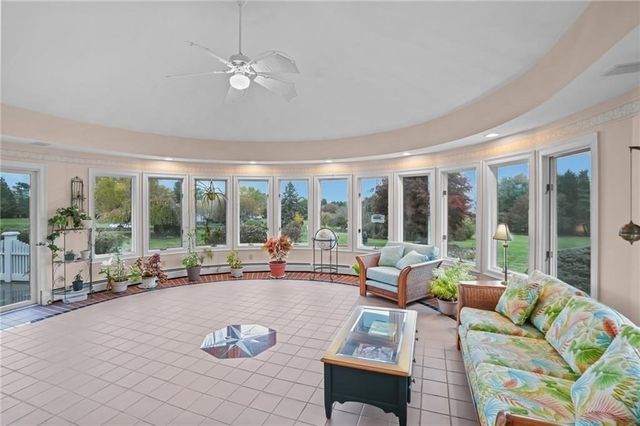 68 Riverscape Lane, Tiverton, RI 02878