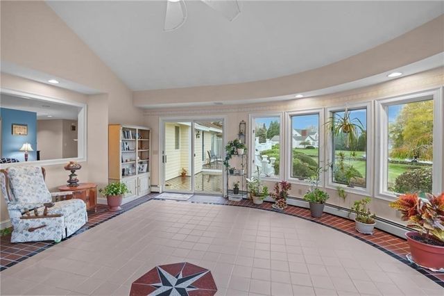 68 Riverscape Lane, Tiverton, RI 02878