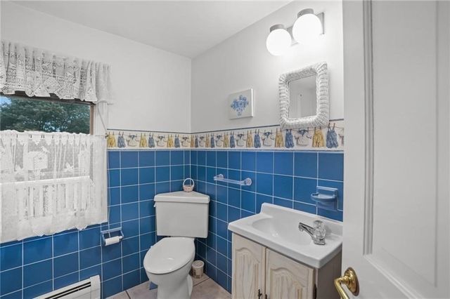 68 Riverscape Lane, Tiverton, RI 02878