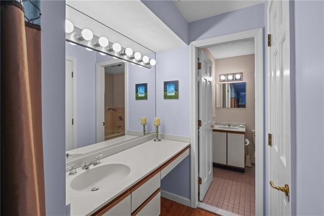 68 Riverscape Lane, Tiverton, RI 02878