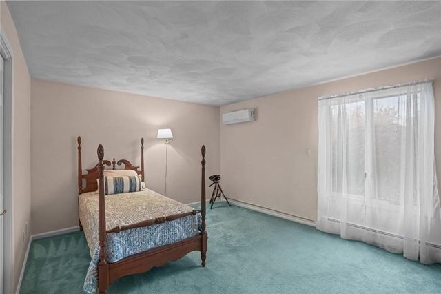 68 Riverscape Lane, Tiverton, RI 02878