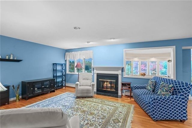 68 Riverscape Lane, Tiverton, RI 02878