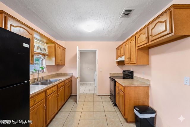 5639 BENEY Road, Jacksonville, FL 32207