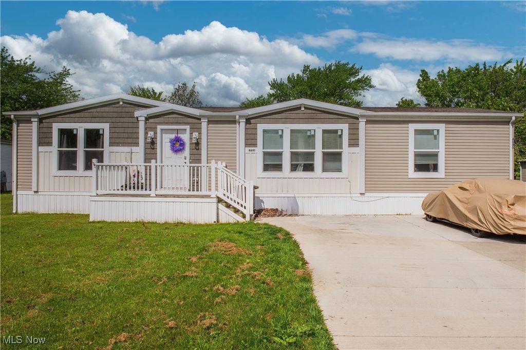 4691 Scenic Drive, Ravenna, OH 44266