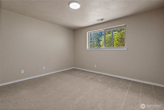 2301 120th Street E, Tacoma, WA 98445