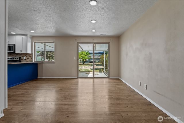 2301 120th Street E, Tacoma, WA 98445