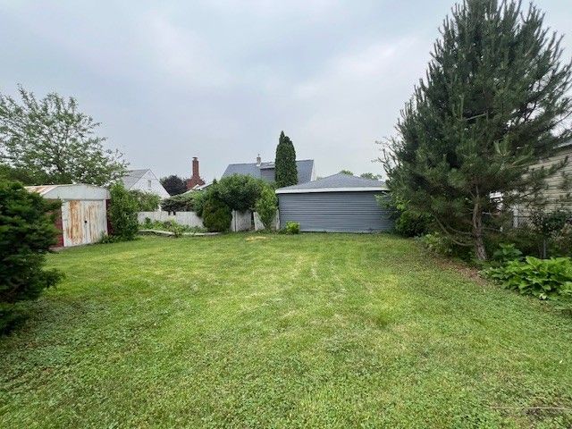 7035 W 115th Street, Worth, IL 60482