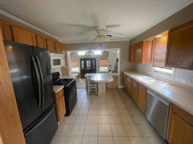 7035 W 115th Street, Worth, IL 60482