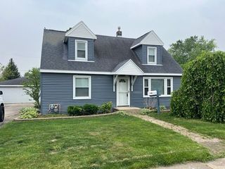 7035 W 115th Street, Worth, IL 60482